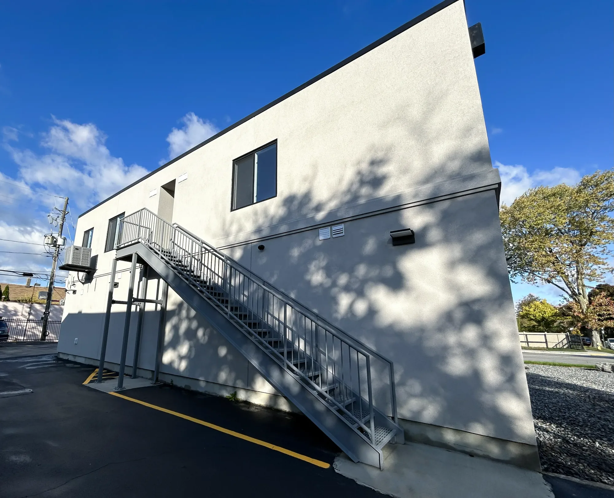 1485 Erie St, Back of Dental Office